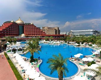 DELPHIN PALACE DELUXE